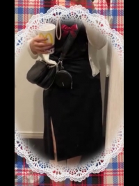 �j�[�i�̎ʃ����L