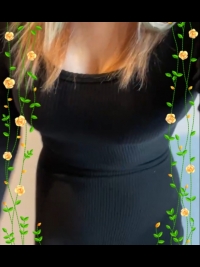 �j�[�i�̎ʃ����L