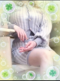 �j�[�i�̎ʃ����L