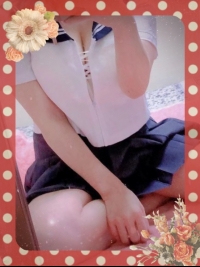 �j�[�i�̎ʃ����L