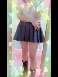 �j�[�i�̎ʃ����L